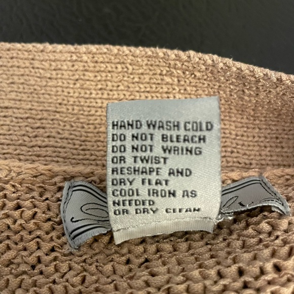 BIRCH HILL Beige/ Tan 3/4 Length Sleeve Sweater Size Large - Picture 8 of 9